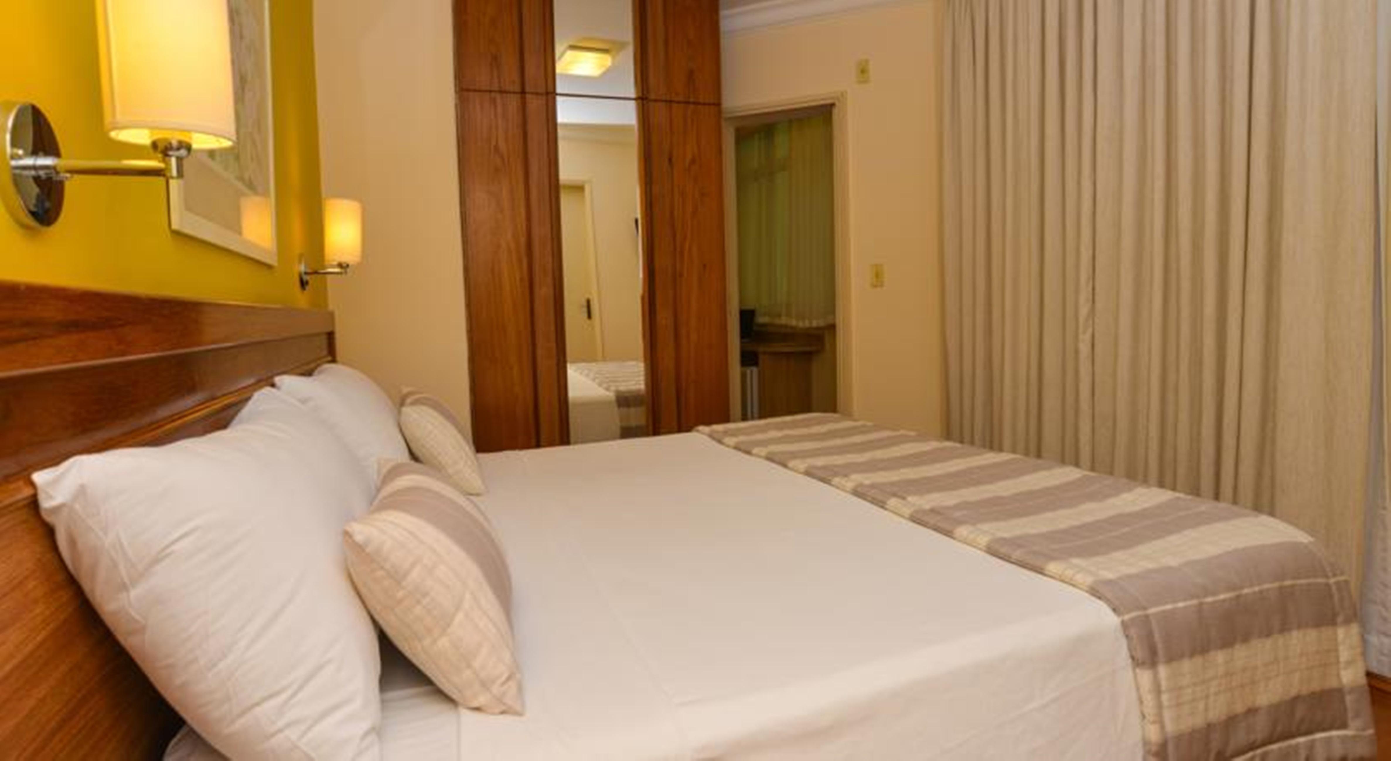 Hotel Regency Park