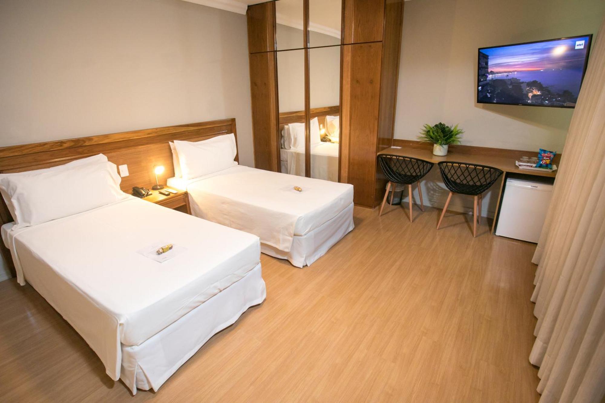 Regency Park 4*