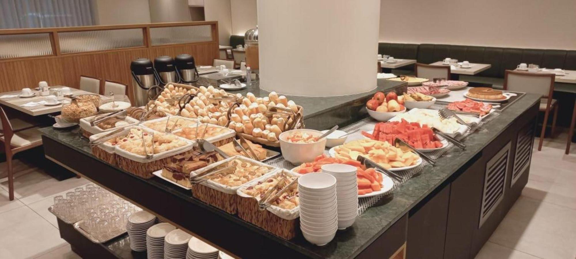 Hotel Regency Park 4*