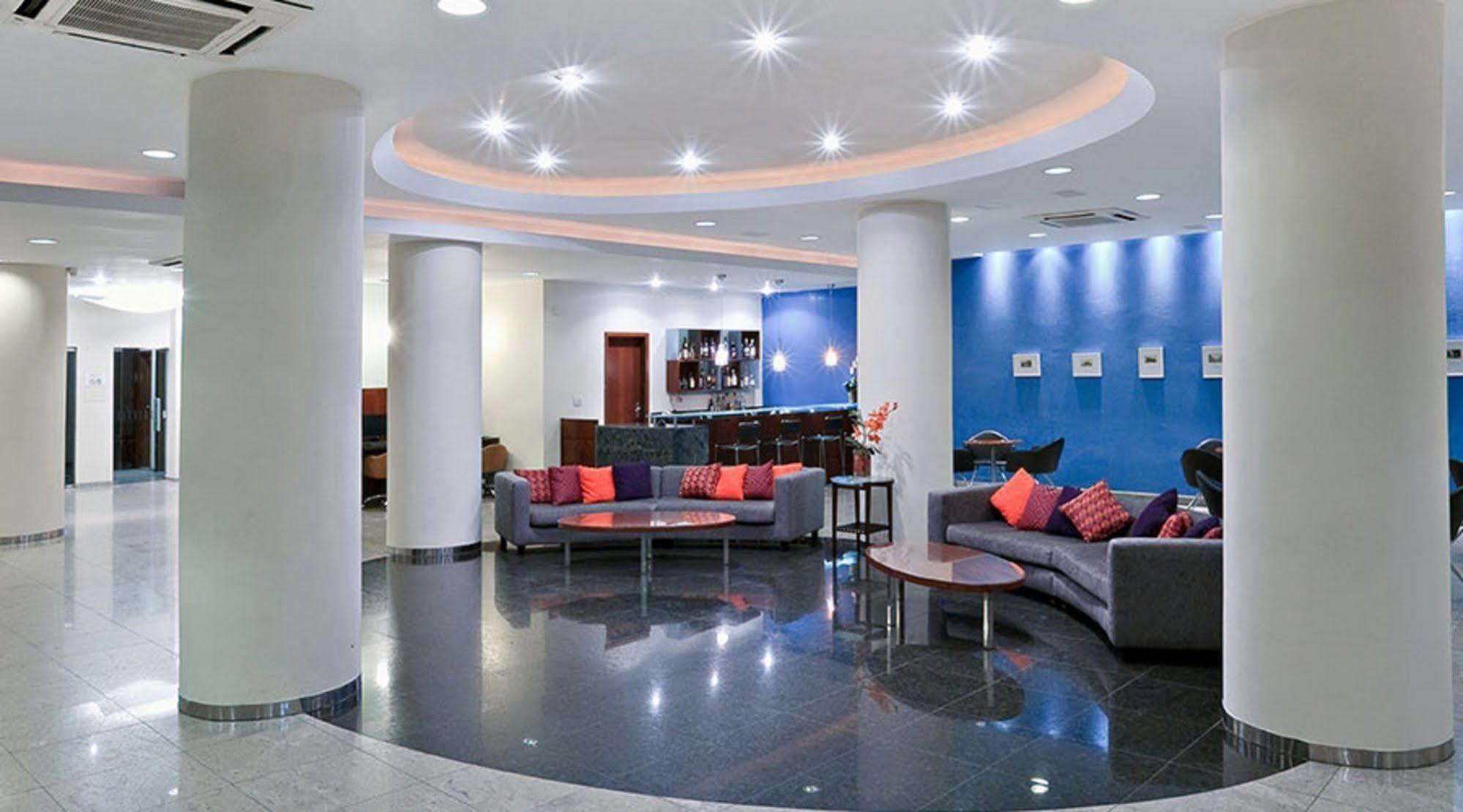 Regency Park Hotel
