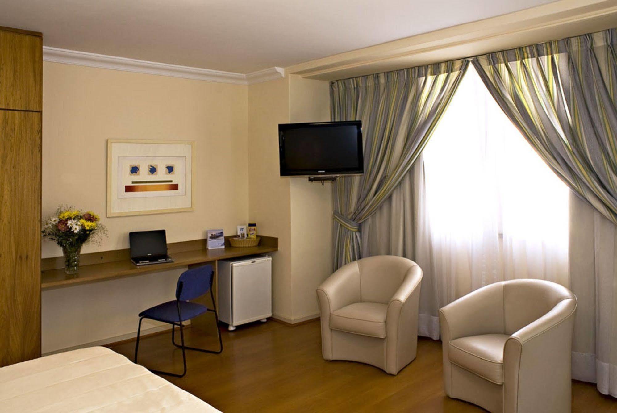 Hotel Regency Park 4*